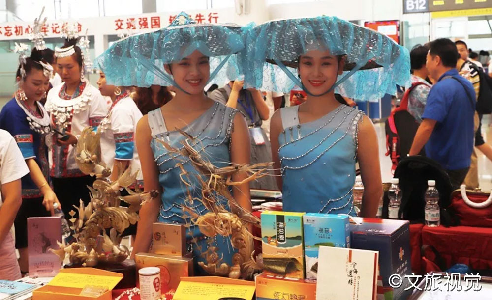 搭乘首發(fā)高鐵，海真珠珍珠粉抵達東方明珠